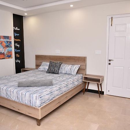 The Bliss Aparthotel Rawalpindi Bagian luar foto