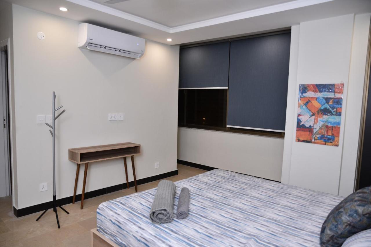 The Bliss Aparthotel Rawalpindi Bagian luar foto