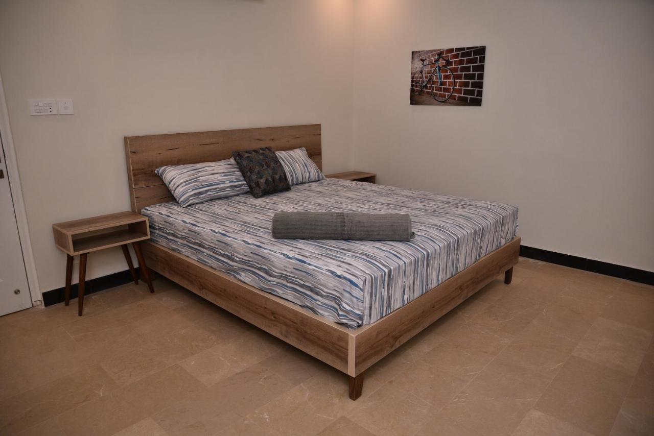 The Bliss Aparthotel Rawalpindi Bagian luar foto