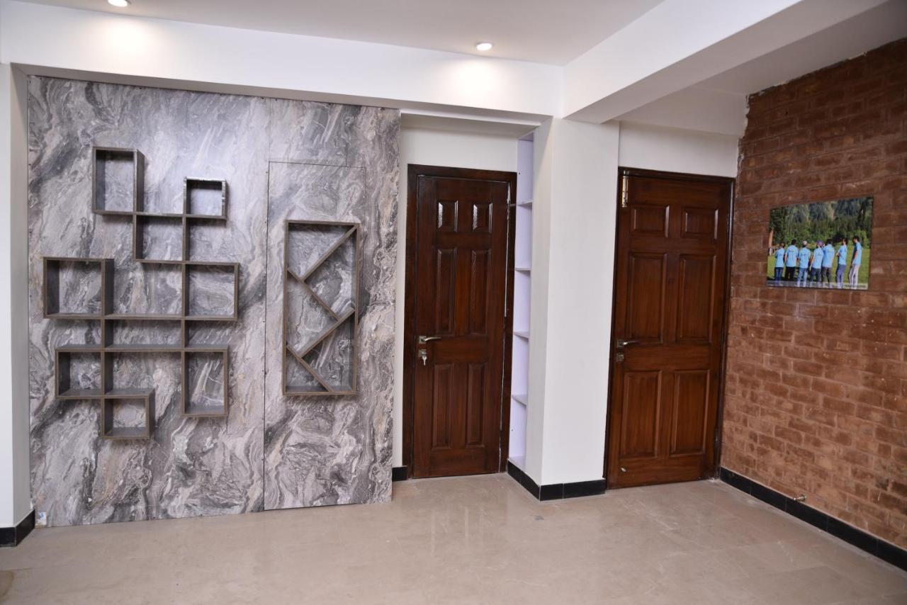 The Bliss Aparthotel Rawalpindi Bagian luar foto
