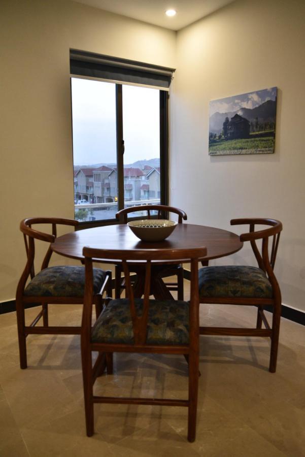 The Bliss Aparthotel Rawalpindi Bagian luar foto